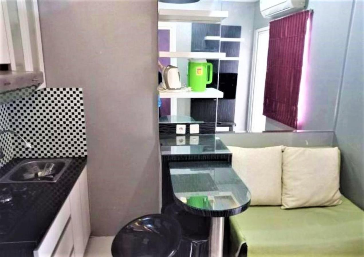 Green Pramuka Apartement By Vici Jakarta Kültér fotó